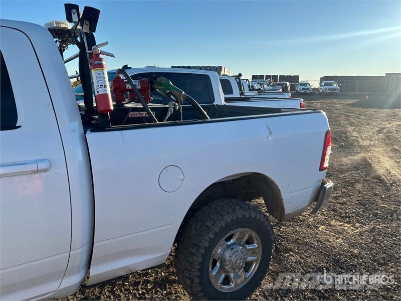 RAM 2500 Big Horn 4x4 Crew Cab Pickup Otras furgonetas