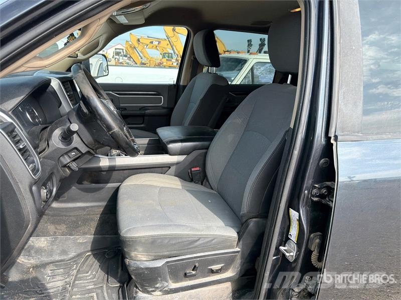 RAM 2500 Big Horn 4x4 Crew Cab Pickup Autre fourgon / utilitaire