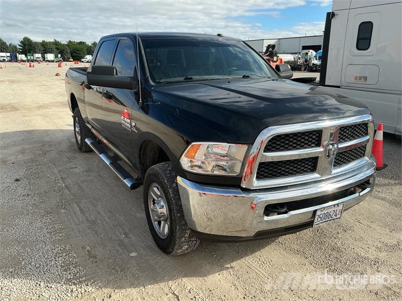 RAM 2500 Big Horn 4x4 Crew Cab Pickup Furgoni altro