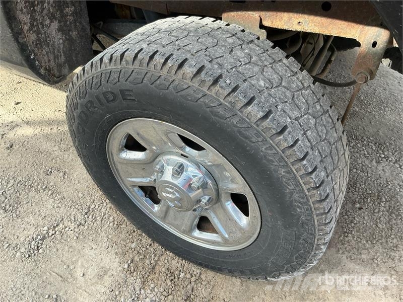 RAM 2500 Big Horn 4x4 Crew Cab Pickup Furgoni altro
