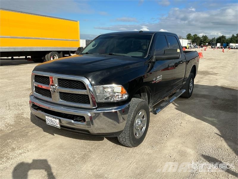 RAM 2500 Big Horn 4x4 Crew Cab Pickup Furgoni altro