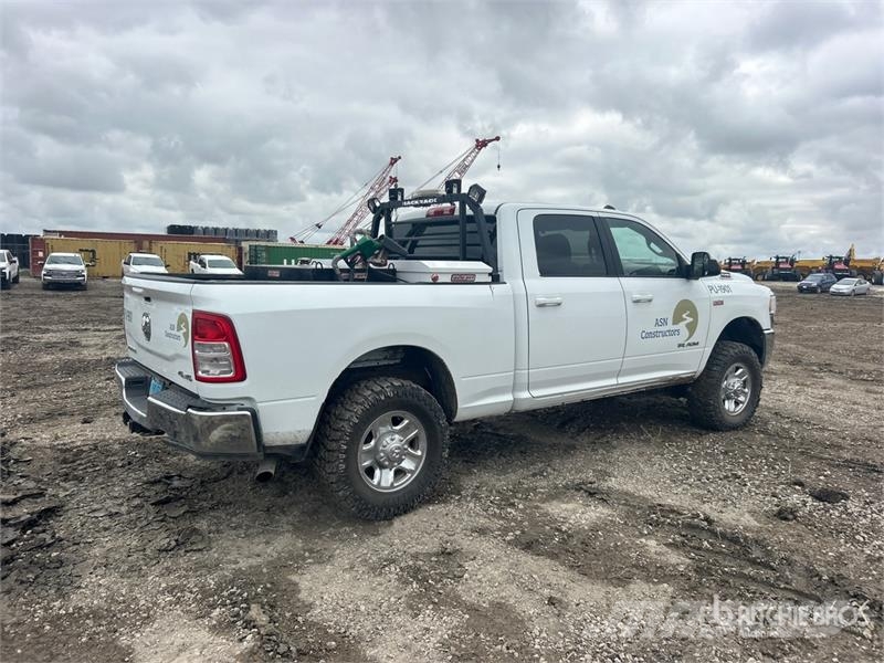 RAM 2500 Big Horn 4x4 Crew Cab Pickup Inne