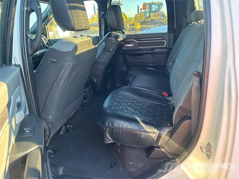 RAM 2500 Big Horn 4x4 Crew Cab Pickup Otras furgonetas