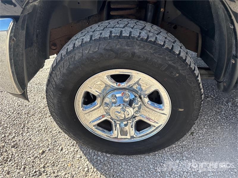 RAM 2500 SLT 4x4 Crew Cab Pickup 기타