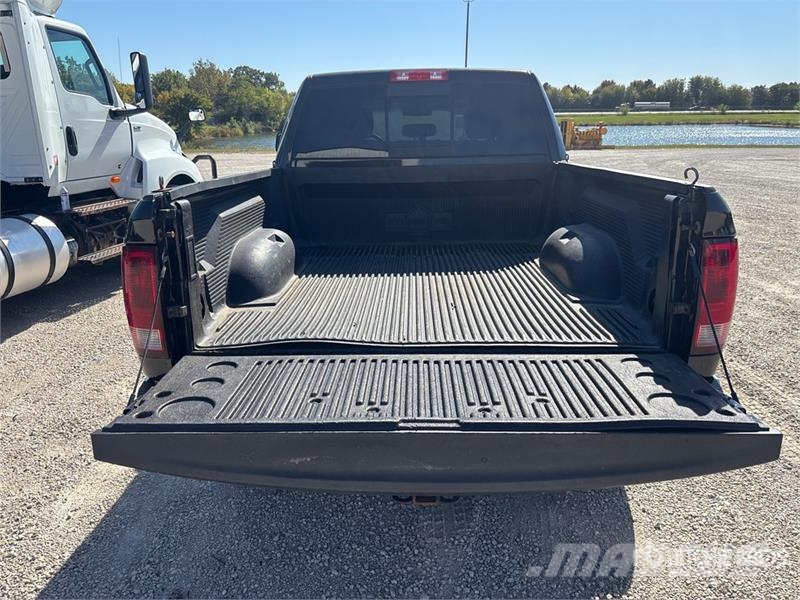 RAM 2500 SLT 4x4 Crew Cab Pickup 기타