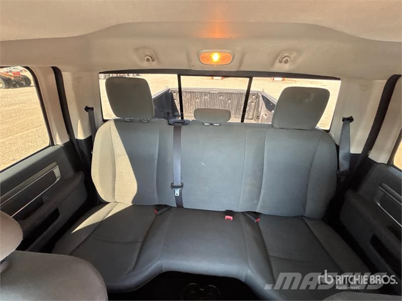RAM 2500 SLT 4x4 Crew Cab Pickup 기타