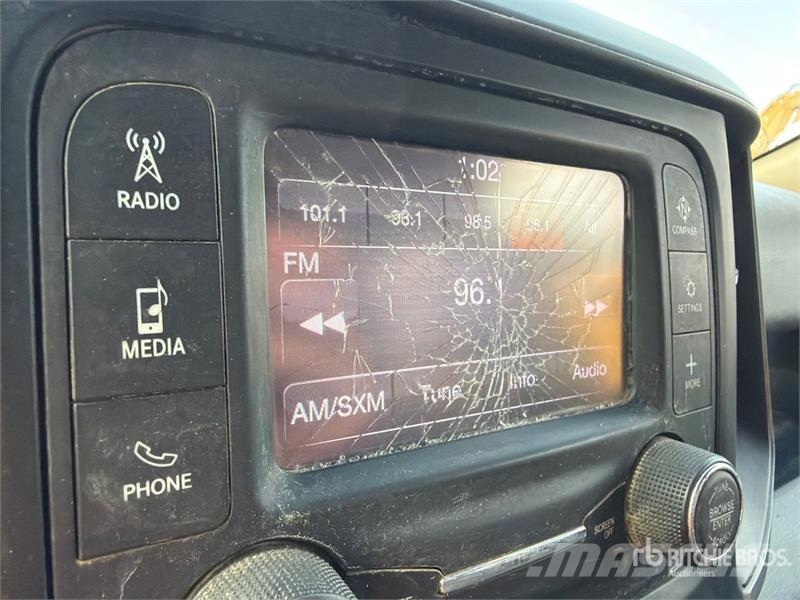 RAM 3500 Platformos/ Pakrovimas iš šono