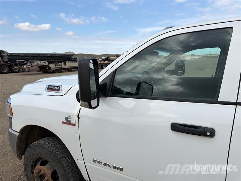 RAM 3500 Platformos/ Pakrovimas iš šono