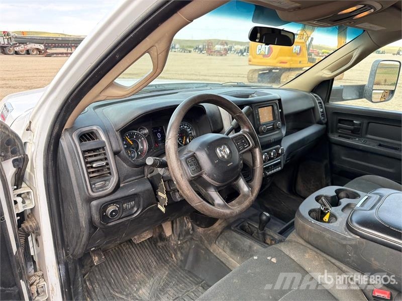RAM 3500 Platformos/ Pakrovimas iš šono