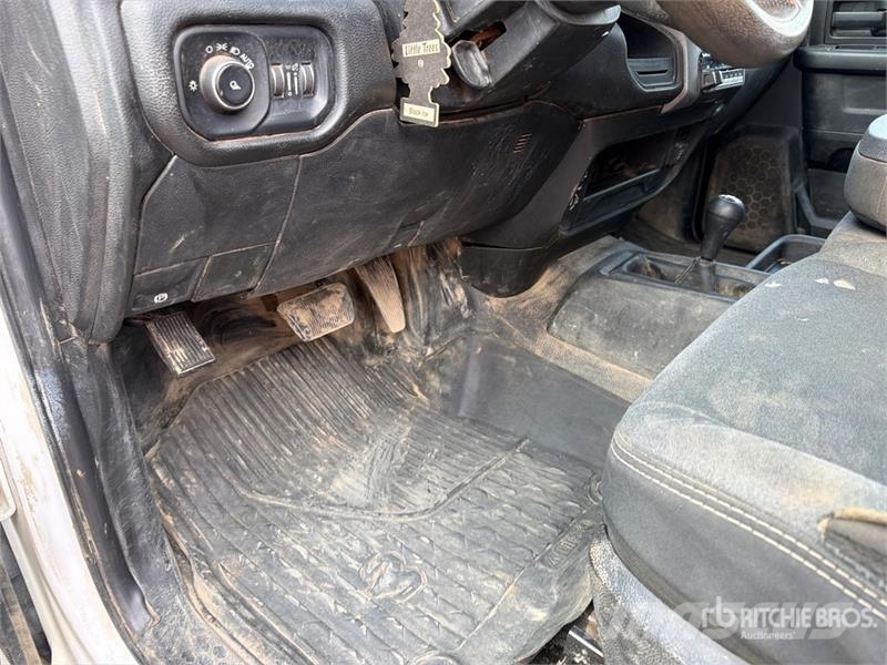 RAM 3500 Platformos/ Pakrovimas iš šono