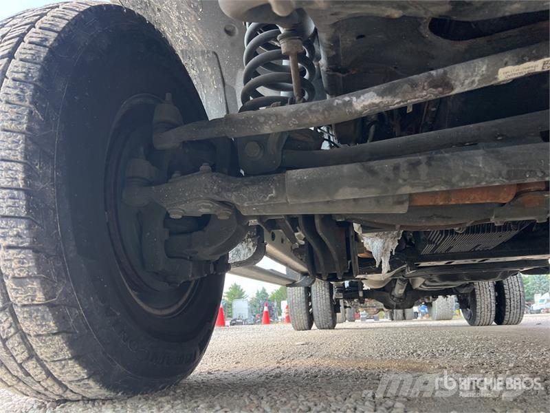 RAM 3500 4x4 Crew Cab Cab and Chassis Cabine si interior