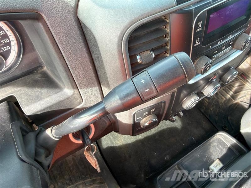 RAM 3500 4x4 Crew Cab Pickup その他