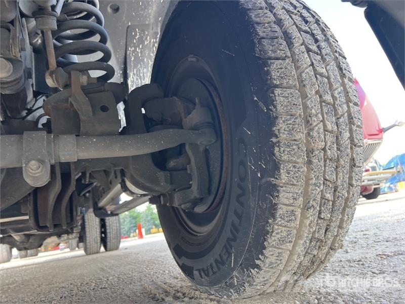 RAM 3500 4x4 Crew Cab Cab and Chassis Cabine si interior