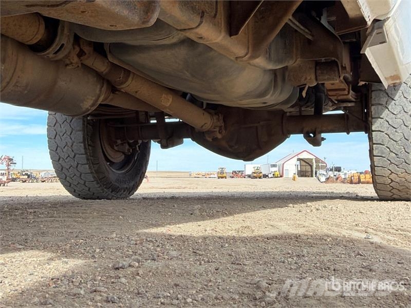 RAM 3500 4x4 Crew Cab Pickup その他