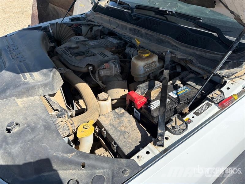 RAM 5500 Грузовики-платформы/боковая разгрузка