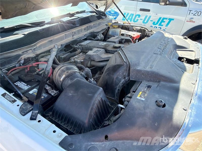 RAM 5500 Грузовики-платформы/боковая разгрузка