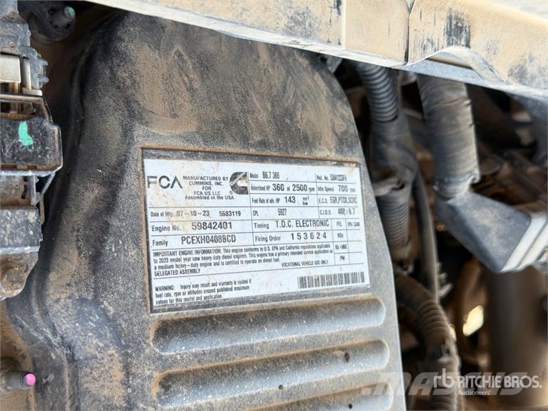 RAM 5500 Грузовики-платформы/боковая разгрузка
