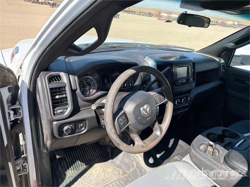 RAM 5500 Грузовики-платформы/боковая разгрузка