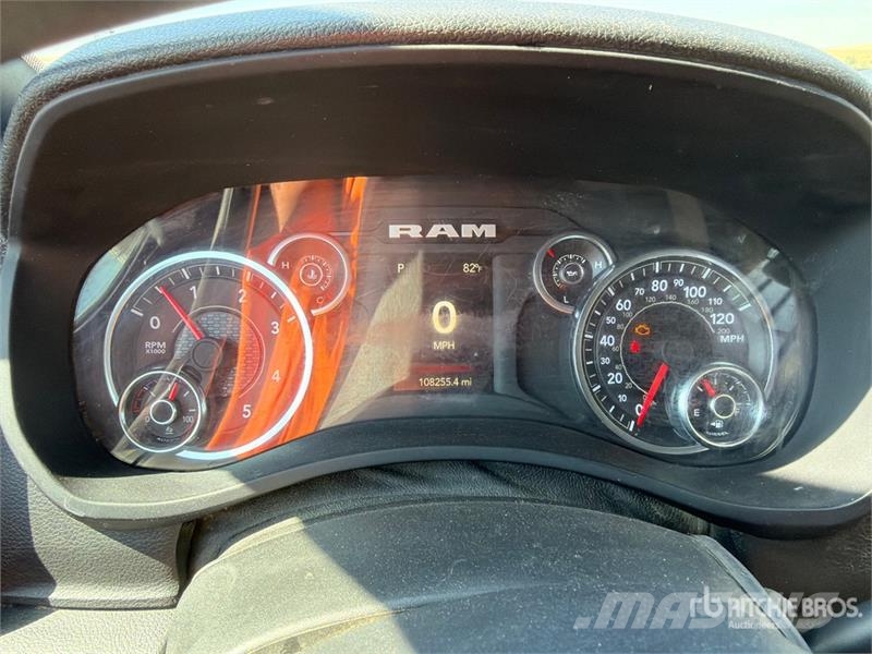 RAM 5500 Грузовики-платформы/боковая разгрузка