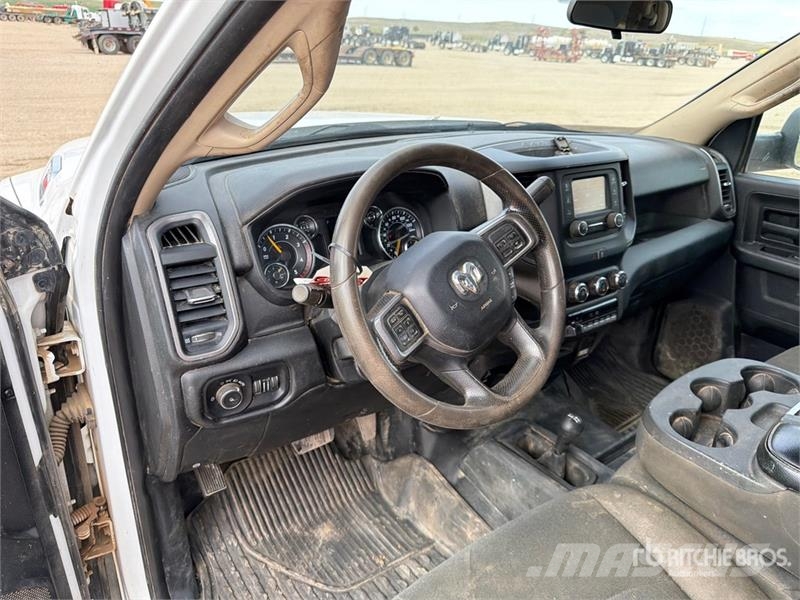 RAM 5500 Cabines e interior