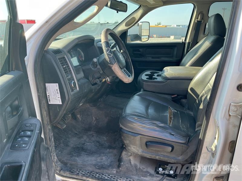 RAM 5500 Kabine i unutrašnjost