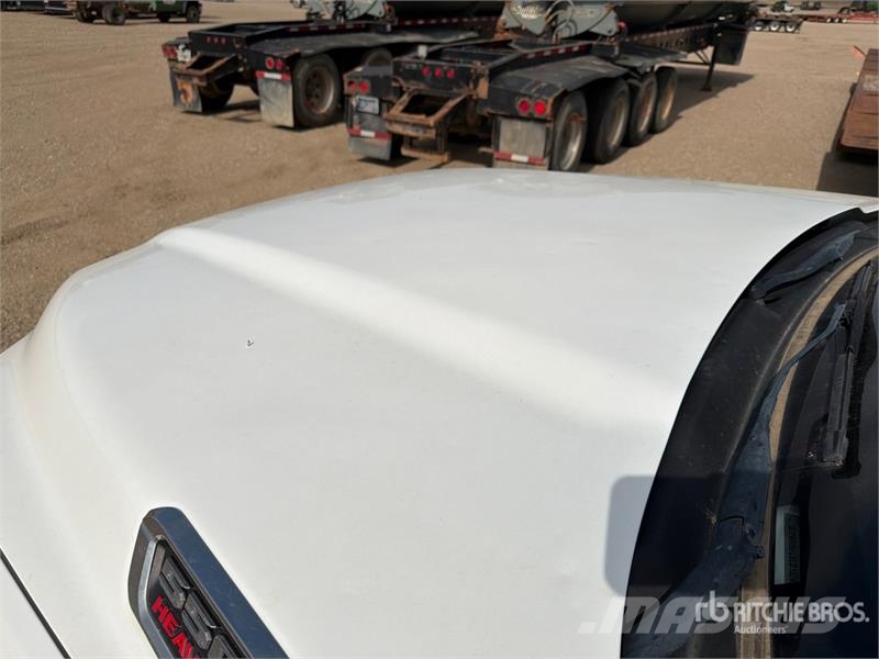 RAM 5500 Cabines e interior