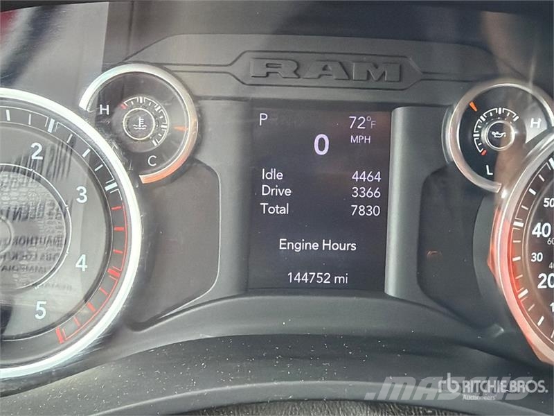 RAM 5500 Cabines e interior