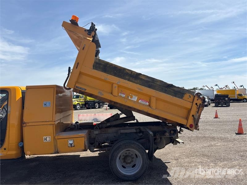 RAM 5500 4x2 Dump Truck Sklápače