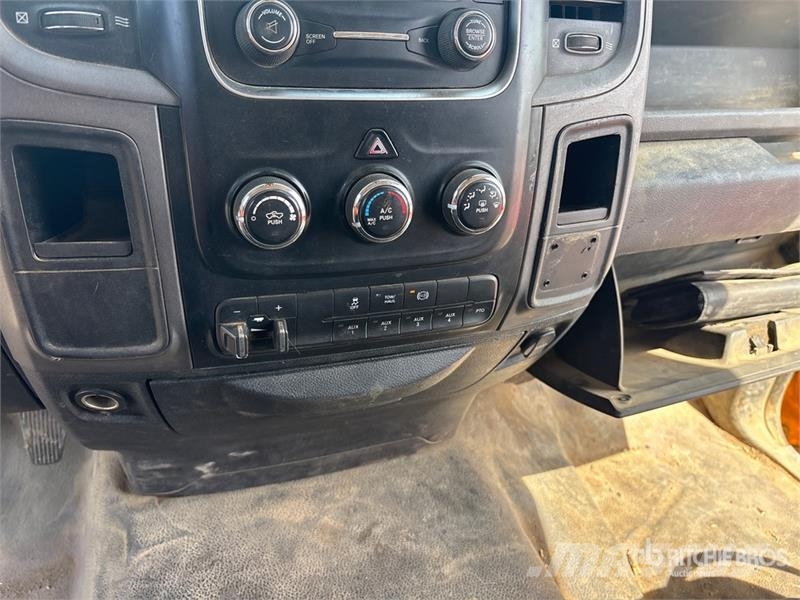 RAM 5500 4x2 Dump Truck Sklápače