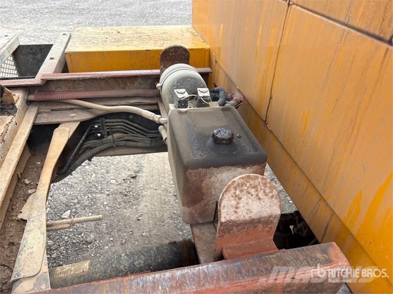 RAM 5500 4x2 Dump Truck Camion ribaltabili
