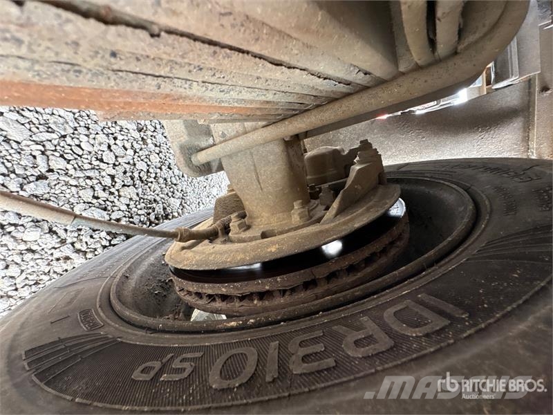 RAM 5500 4x2 Dump Truck Camion ribaltabili