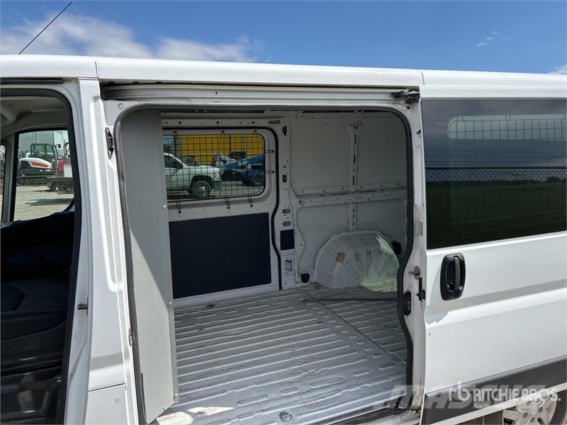RAM Promaster 1500 Cargo Van Gesloten bedrijfswagens
