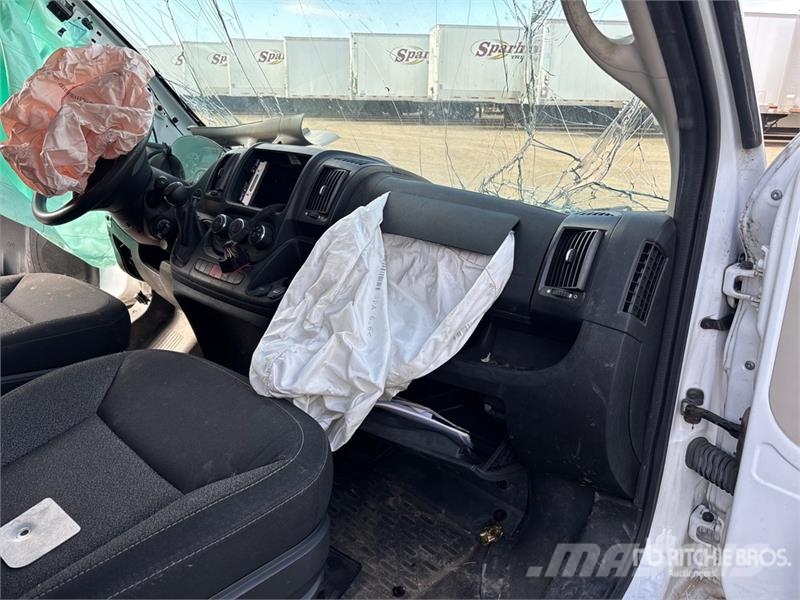 RAM ProMaster 2500 Cargo Van Kaubikud