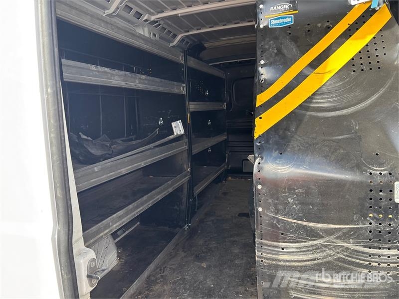 RAM ProMaster 2500 Cargo Van Kaubikud