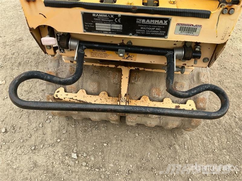 Rammax Walk Behind Remote Roller Trencher 挖沟机