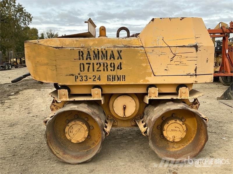 Rammax Walk Behind Remote Roller Trencher 挖沟机