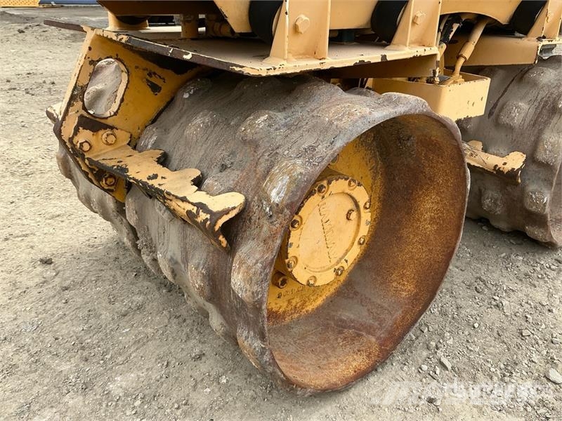 Rammax Walk Behind Remote Roller Trencher 挖沟机