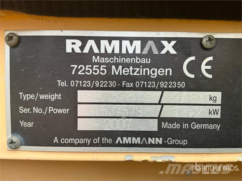 Rammax Walk Behind Remote Roller Trencher 挖沟机