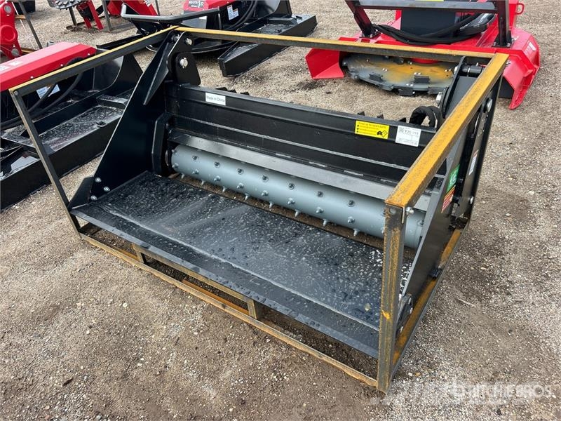 Raytree RPRB72 72 in Skid Steer Power Rake (Unused Ancinho virador