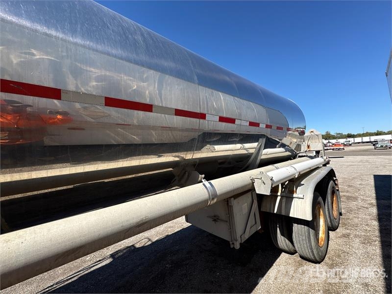 RCON 6700 gal Tanker Trailer Прицепы-цистерны