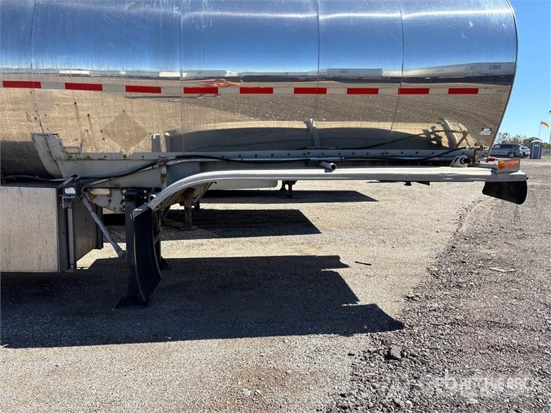 RCON 6700 gal Tanker Trailer Прицепы-цистерны