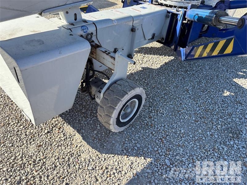 ReachMaster Falcon FS105 Electric Articulating Boom Lift Knikarmhoogwerkers