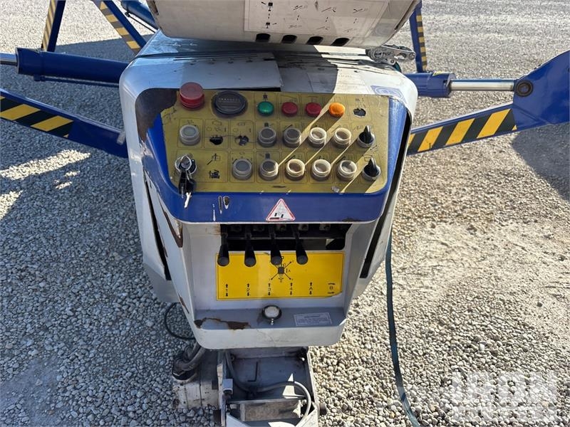 ReachMaster Falcon FS105 Electric Articulating Boom Lift Knikarmhoogwerkers