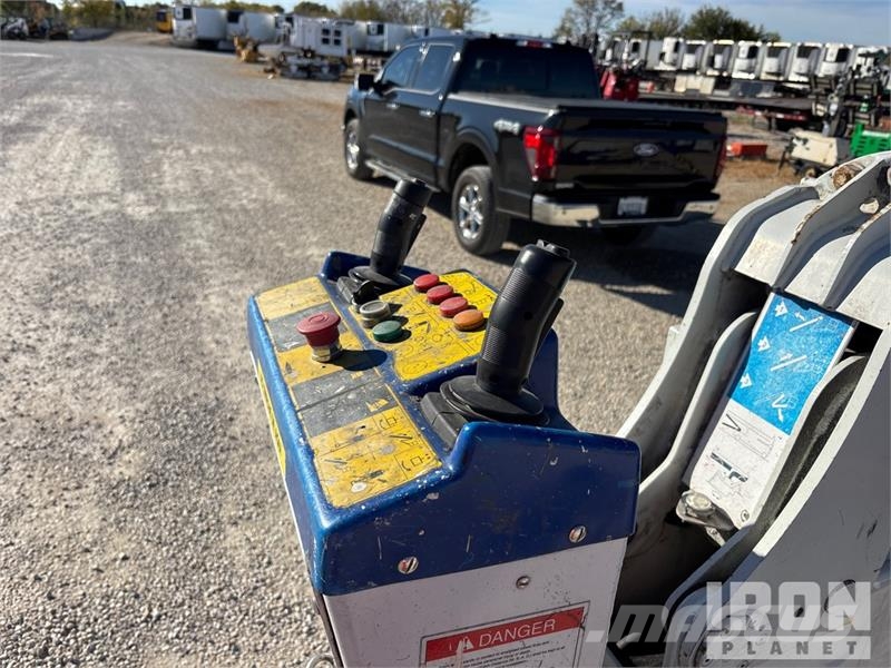 ReachMaster Falcon FS105 Electric Articulating Boom Lift Knikarmhoogwerkers