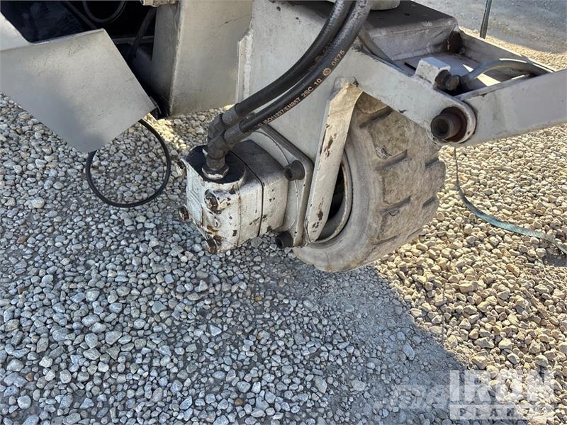 ReachMaster Falcon FS105 Electric Articulating Boom Lift Knikarmhoogwerkers