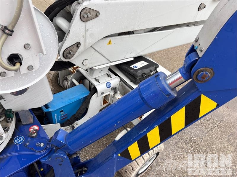 ReachMaster Falcon FS95 Electric Articulating Boom Lift Knikarmhoogwerkers