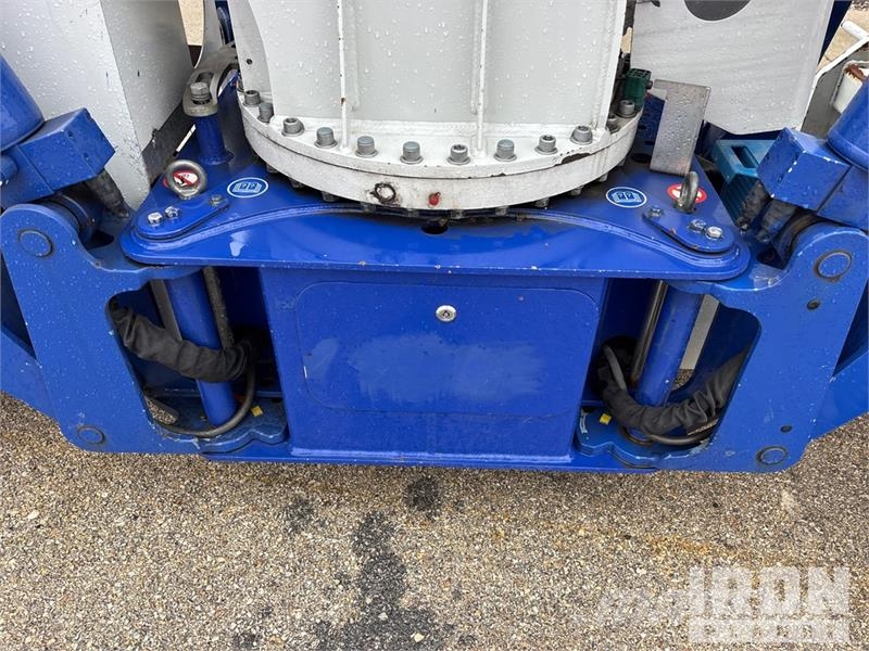 ReachMaster Falcon FS95 Electric Articulating Boom Lift Knikarmhoogwerkers