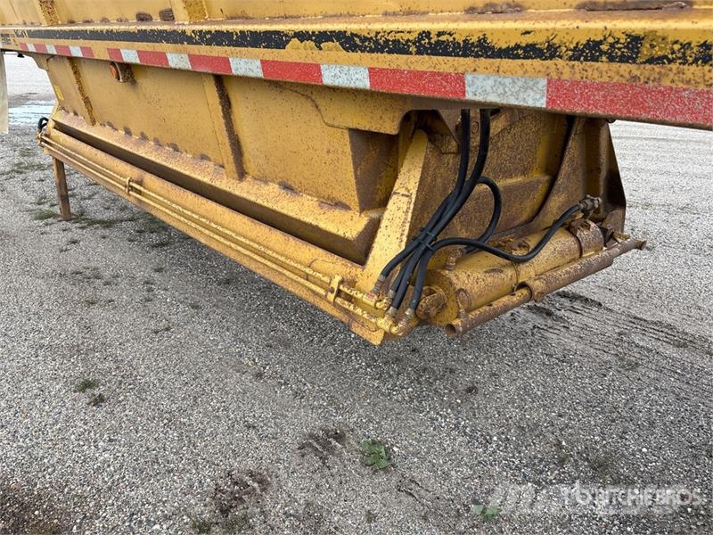 Red River 17 ft Tri/A Belly Dump Trailer Savivartės priekabos