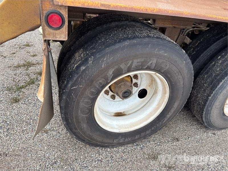 Red River 17 ft Tri/A Belly Dump Trailer Savivartės priekabos
