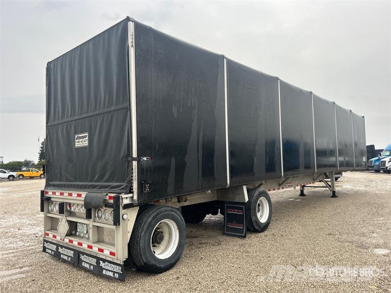 Reitnouer 48 ft T/A Spread Axle Curtain Side Trailer Tents